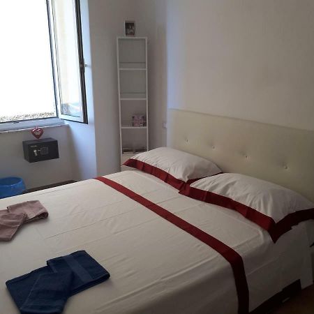 Casa Vacanze P&G. Colline, Mare, Relax La Spezia Exterior photo